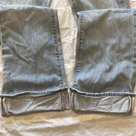 7 For All Mankind Jeans, Size 28. - Picture 4 of 4